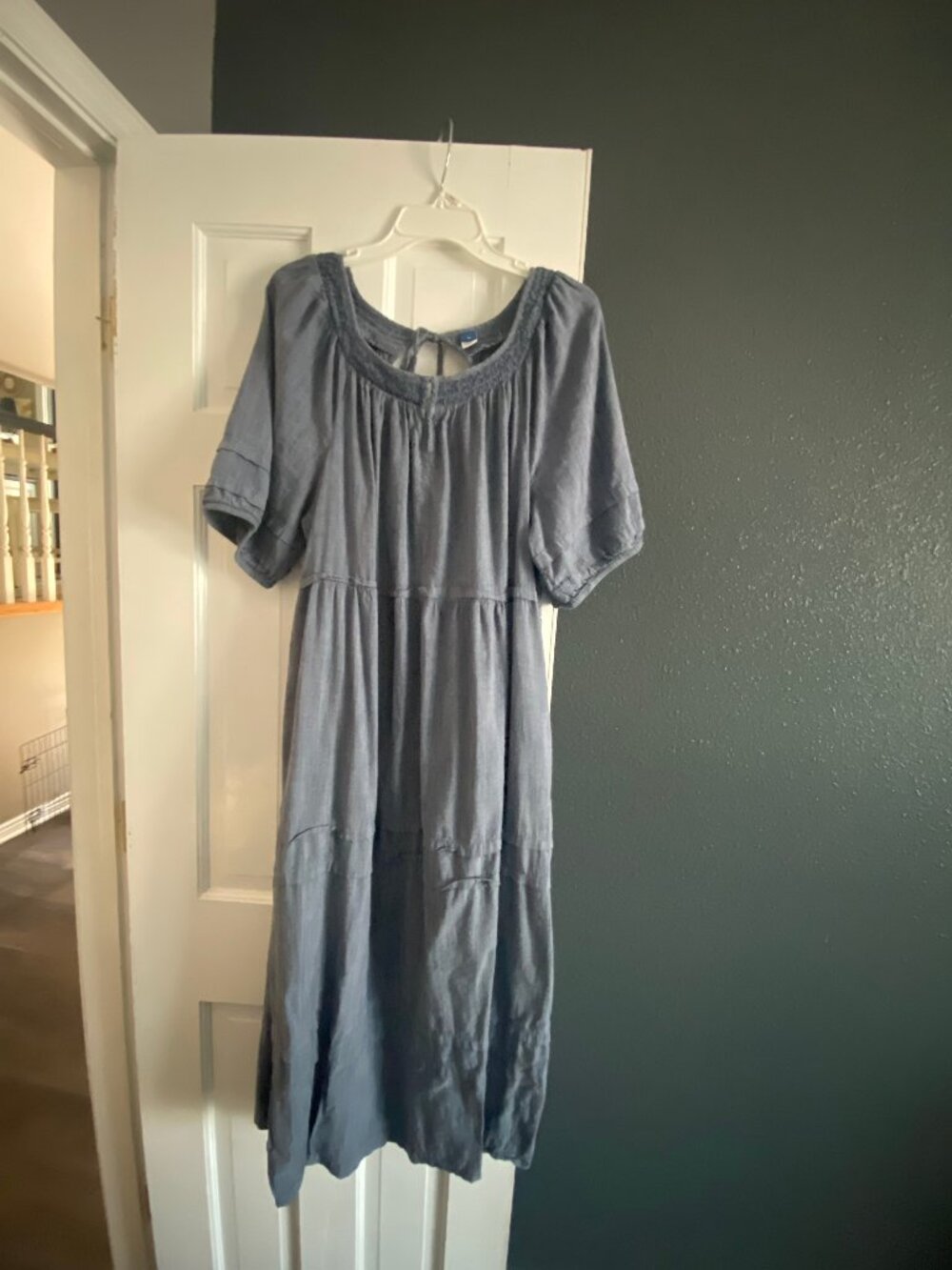 OLD NAVY Puff-Sleeve Blue Chambray Smocked Midi Swing Dress  XL With Pockets
